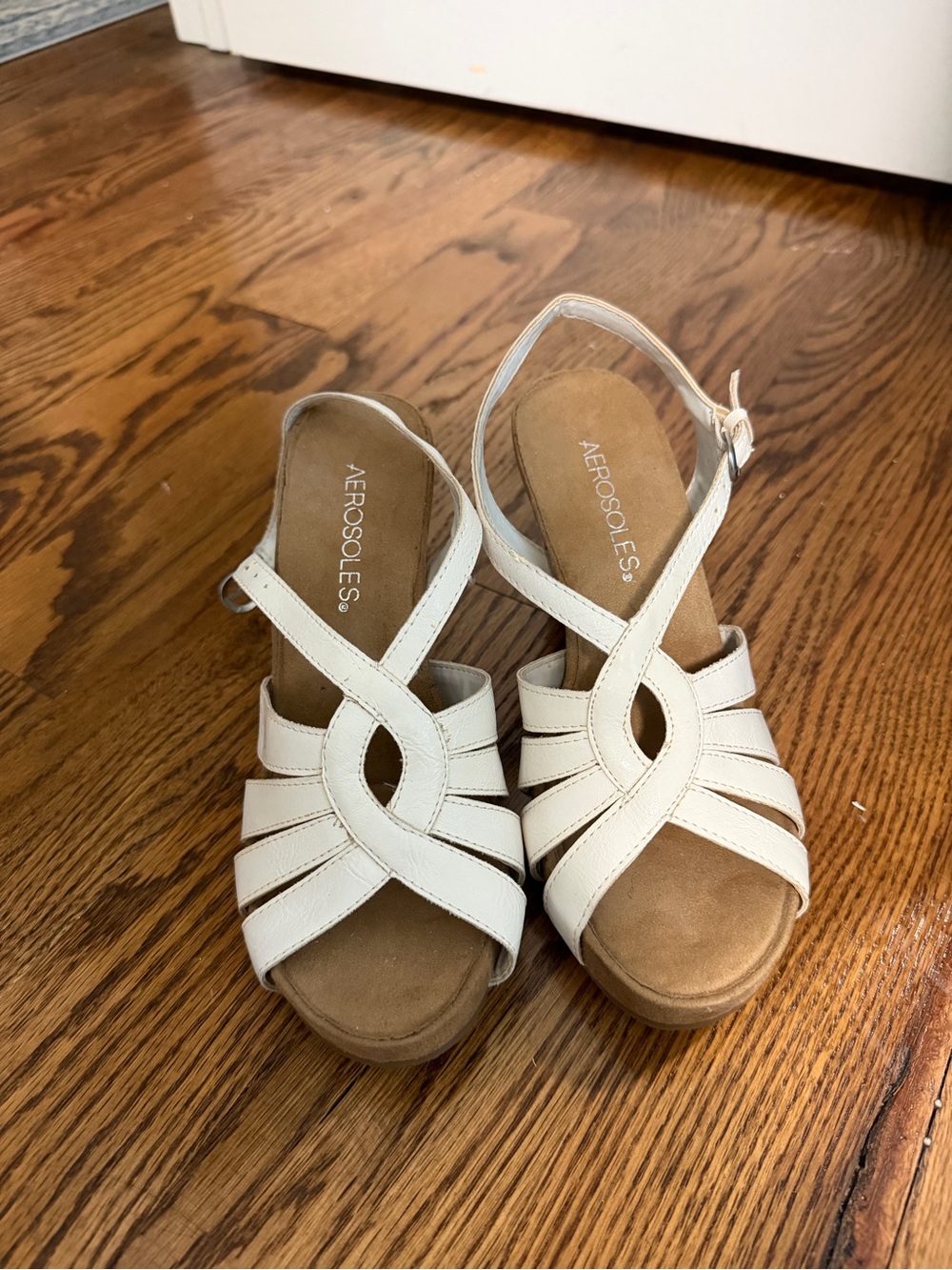AEROSOLES White Strappy Wedge Sandals